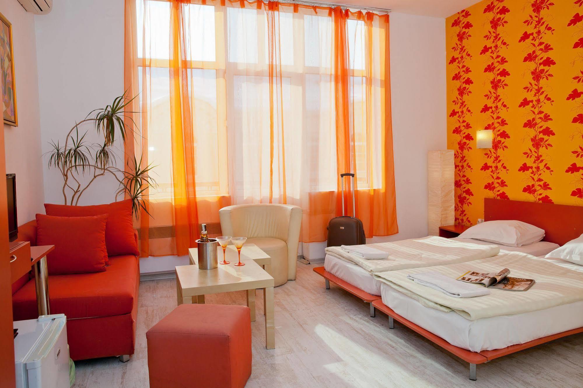 Scotty'S Boutique Hotel Sofia Exterior photo